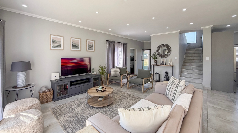 3 Bedroom Property for Sale in Everglades Estate North West